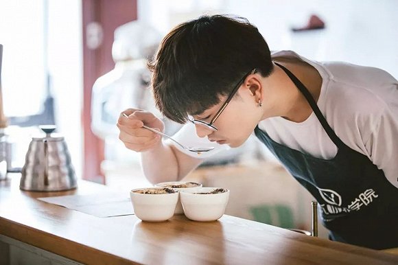 咖啡师有哪些上升空间,听听过来人的建议(图1) 咖啡师有哪些上升空间,听听过来人的建议(图1)